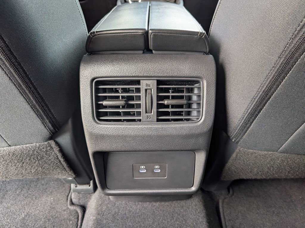 Certified 2025 Nissan Rogue SV FWD image 35