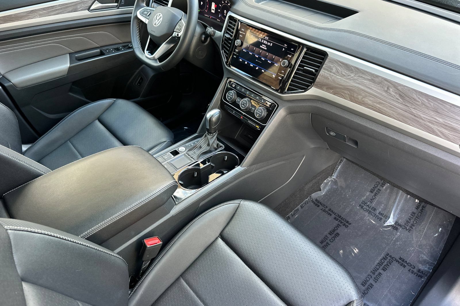 Used 2023 Volkswagen Atlas Cross Sport SE FWD image 15