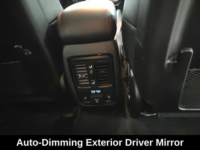 Used 2023 Dodge Durango R/T AWD/4WD image 11