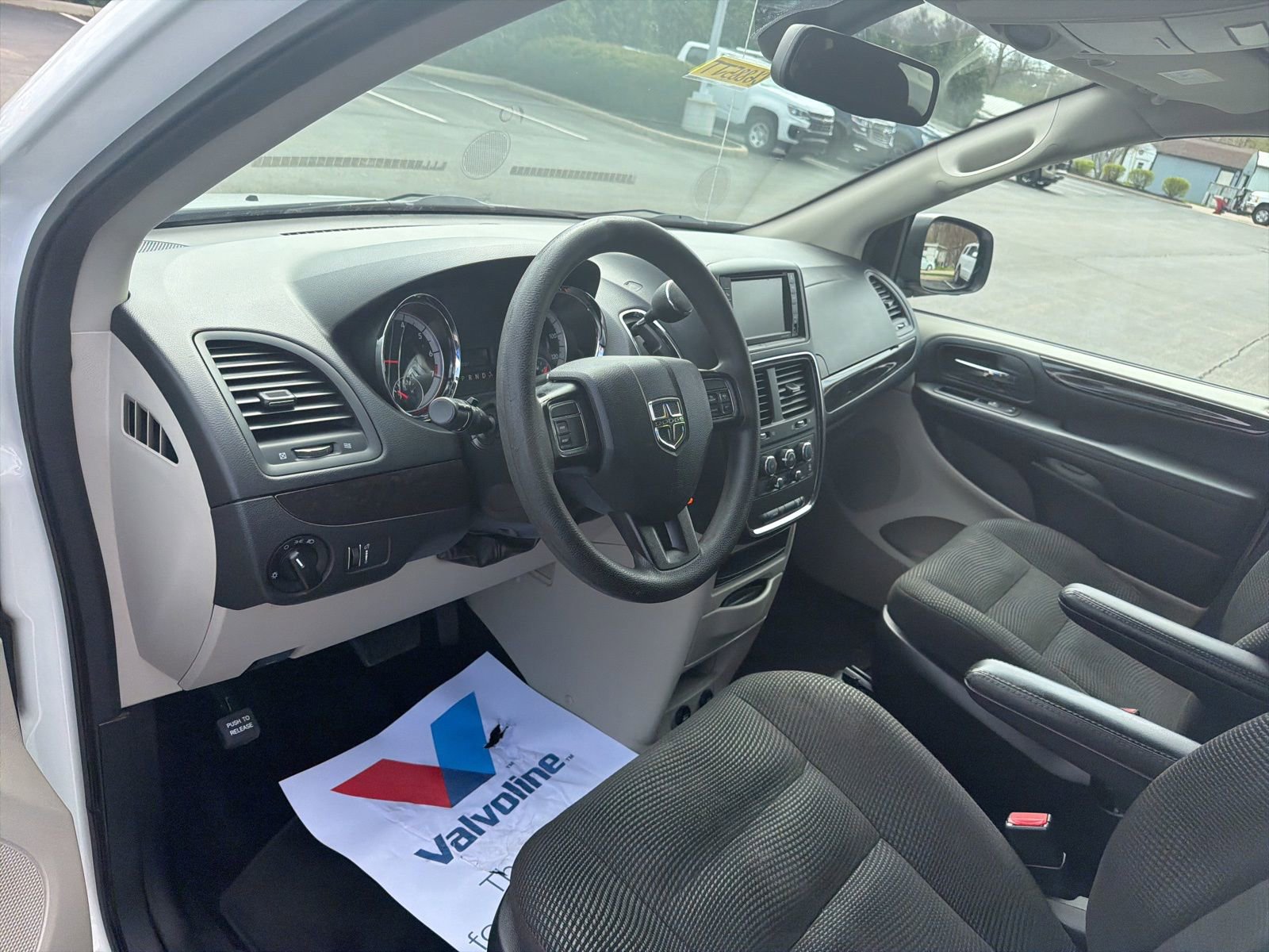 Used 2020 Dodge Grand Caravan SE image 10