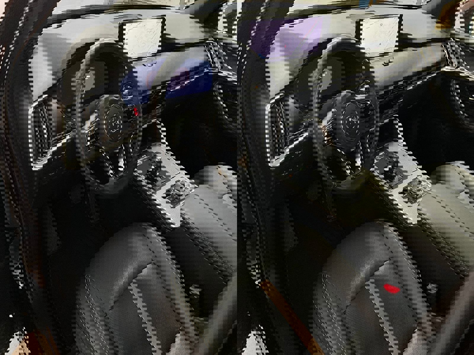 Used 2024 MAZDA CX-90 3.3 Turbo w/ Premium Plus Pkg image 14