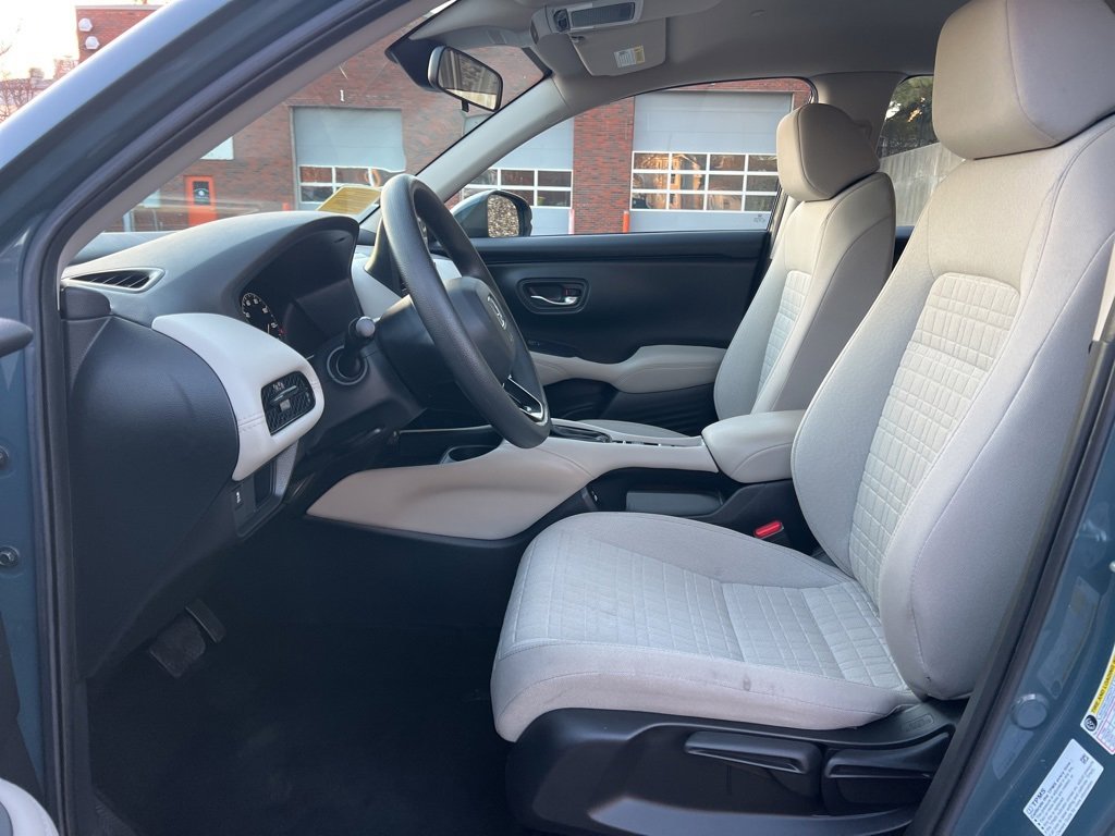 Used 2023 Honda HR-V LX image 13