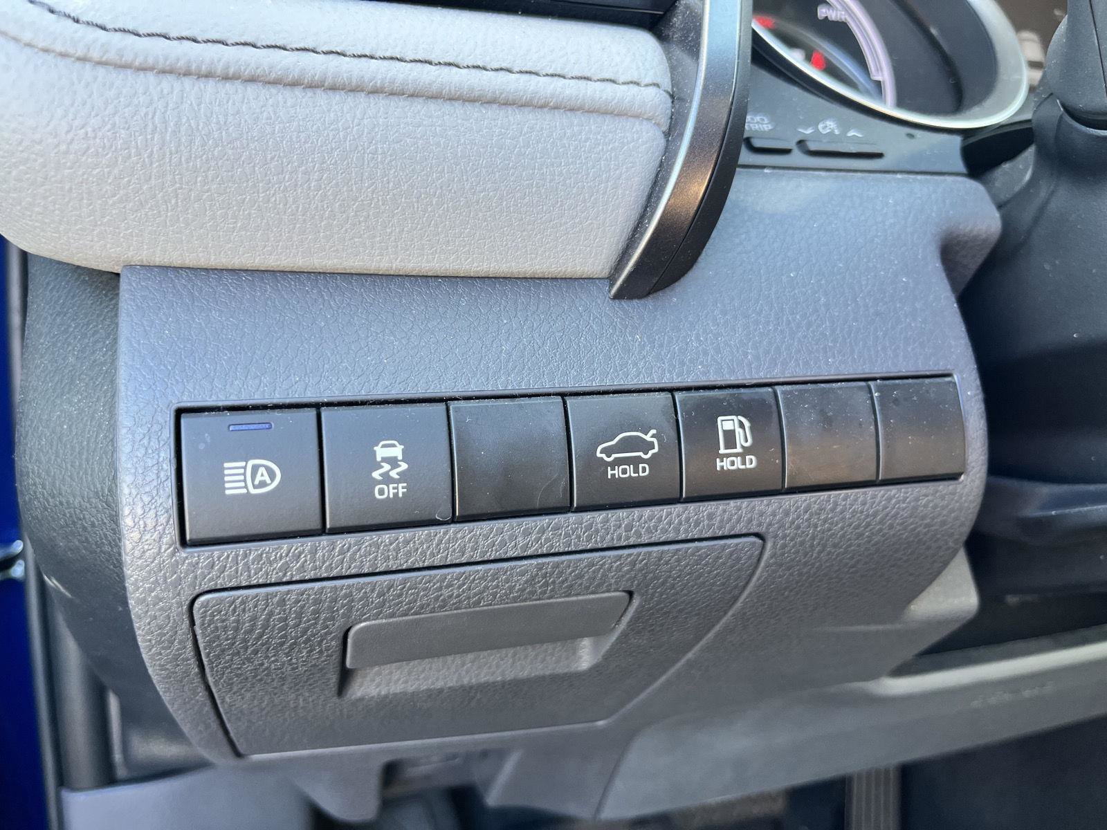 Used 2024 Toyota Camry XLE image 32