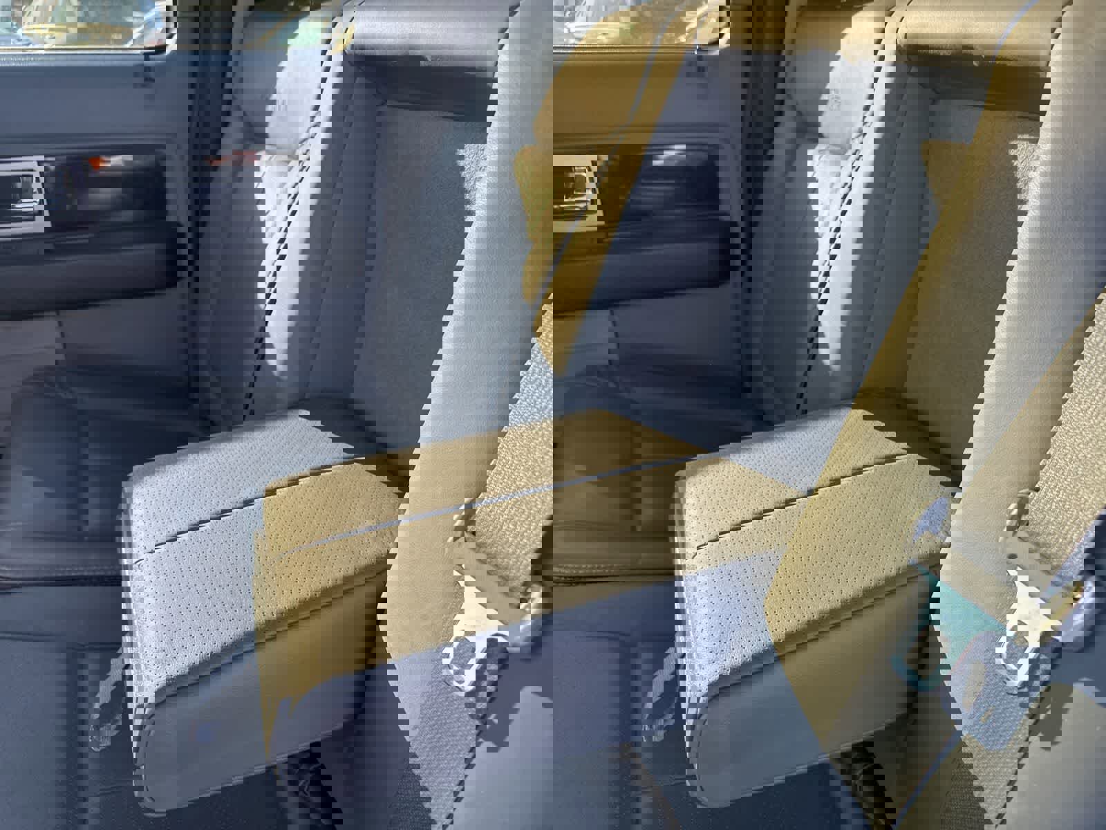 Used 2012 Ford F150 Platinum image 18