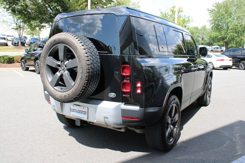 Used 2023 Land Rover Defender 110 SE AWD/4WD image 3