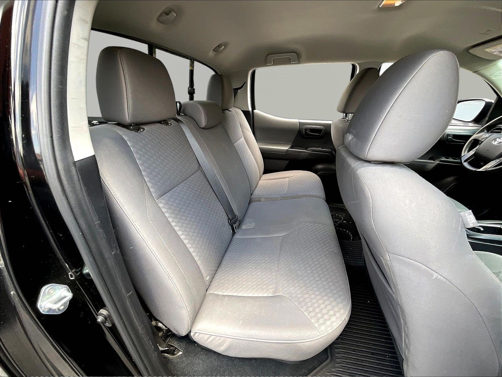 Used 2023 Toyota Tacoma SR AWD/4WD image 25