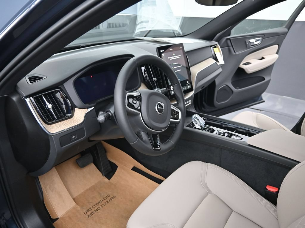 New 2026 Volvo XC60 B5 Plus w/ Protection Package Premier AWD/4WD image 14