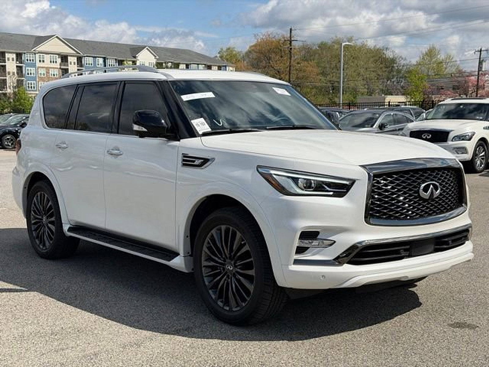 Certified 2024 INFINITI QX80 Sensory image 1