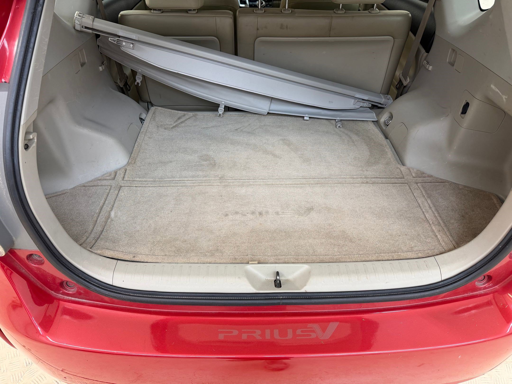 Used 2012 Toyota Prius V Five image 22