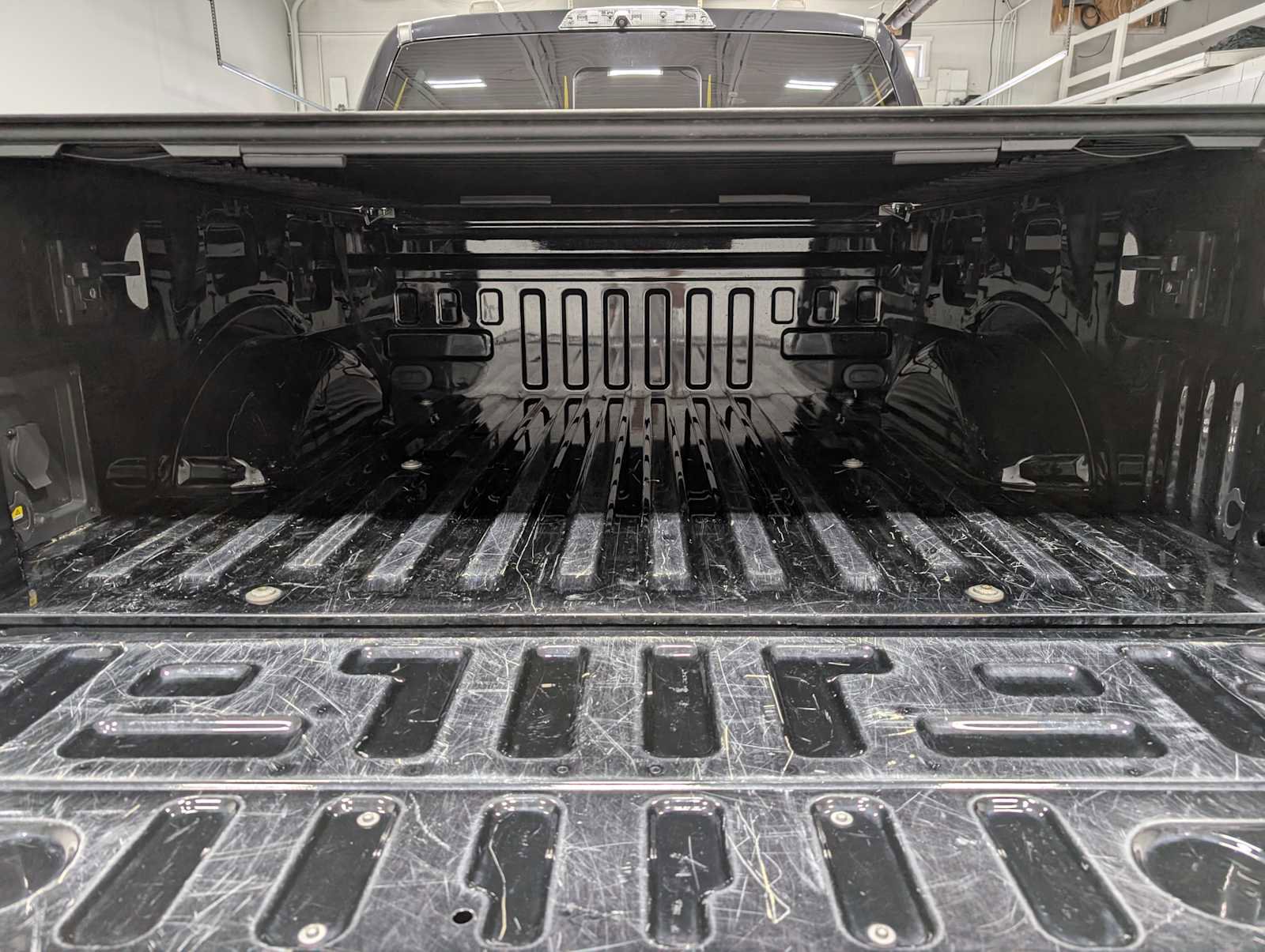 Used 2022 Ford F150 Raptor w/ Equipment Group 801A High AWD/4WD image 44