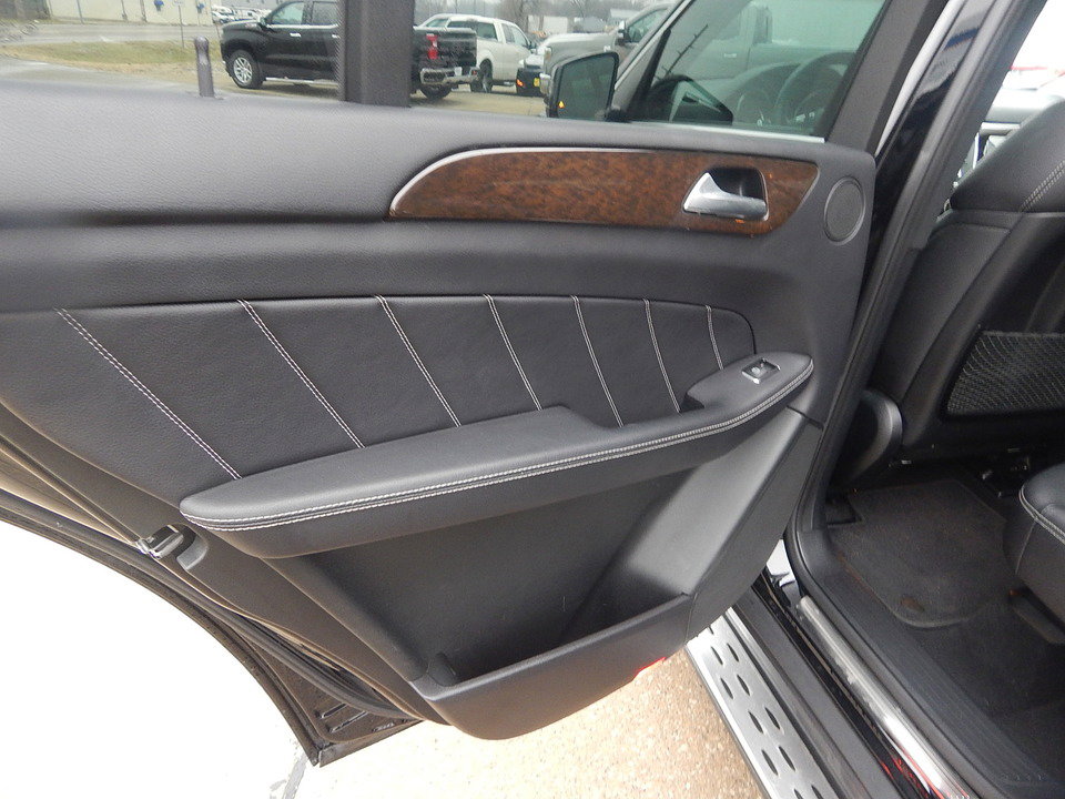 Used 2015 Mercedes-Benz GL 450 4MATIC image 14