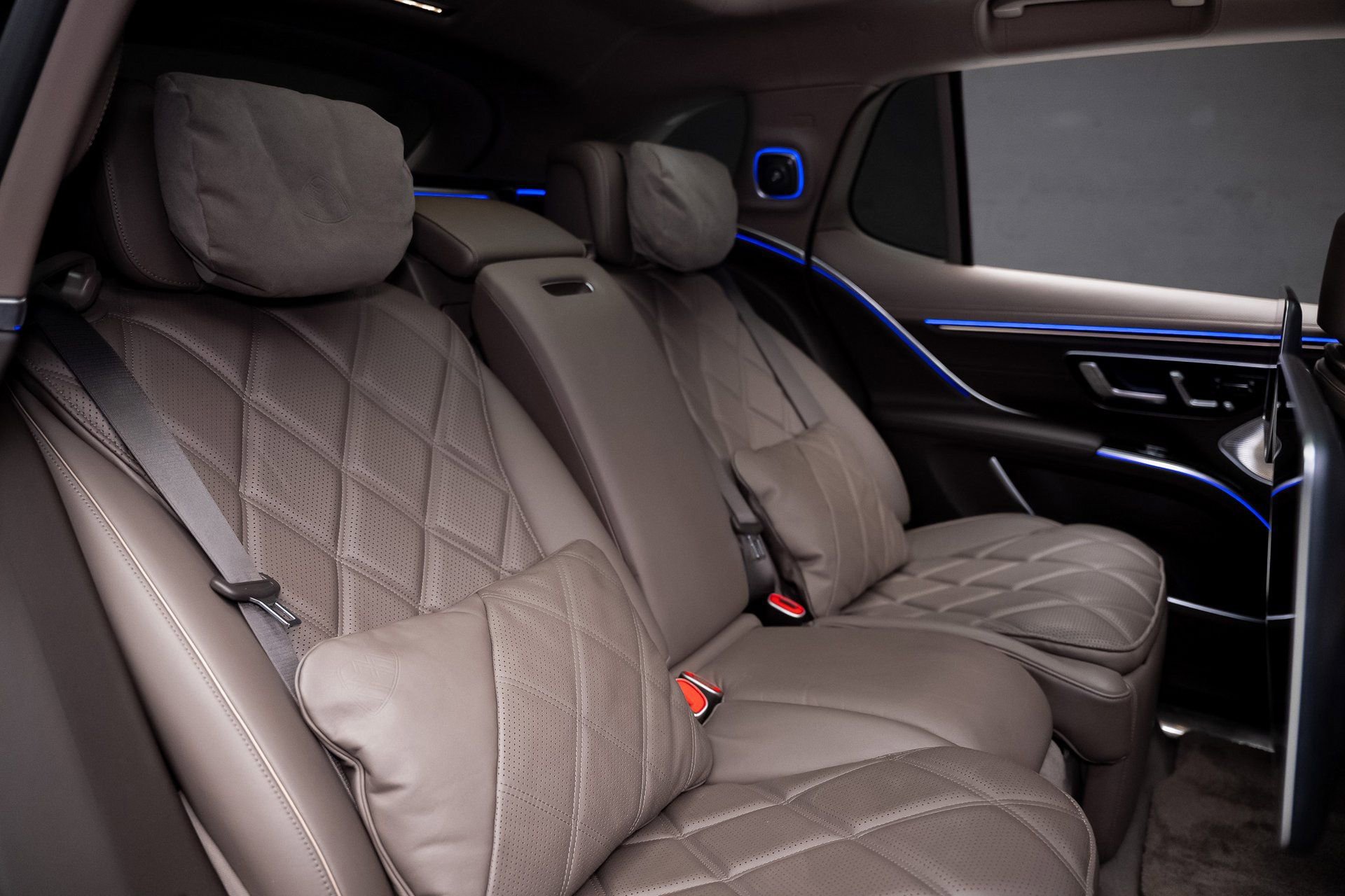 Used 2024 Mercedes-Benz Maybach EQS 680 4MATIC image 64