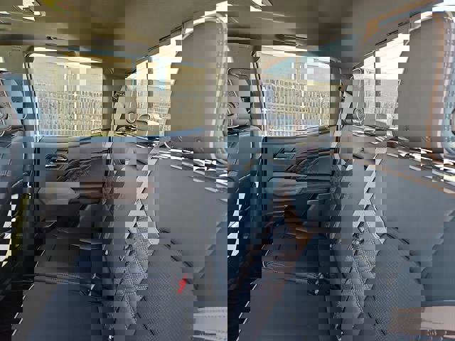 New 2026 GMC Canyon Denali w/ LPO, Denali Black Edition image 9