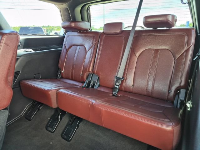 Used 2024 Ford Expedition Limited RWD image 12