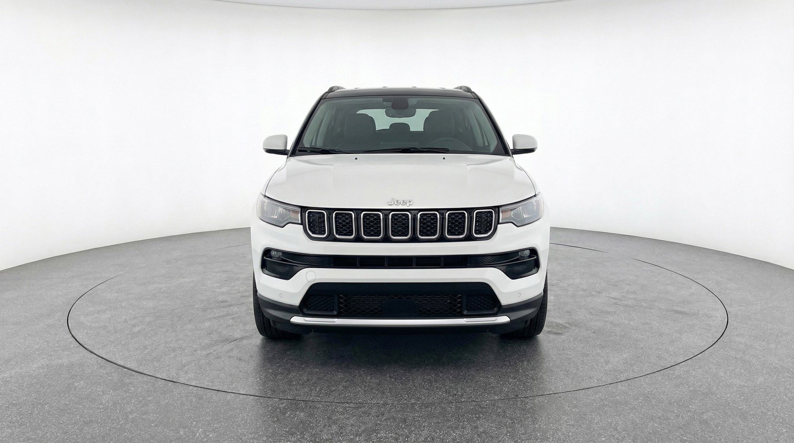 Used 2025 Jeep Compass Limited AWD/4WD image 2