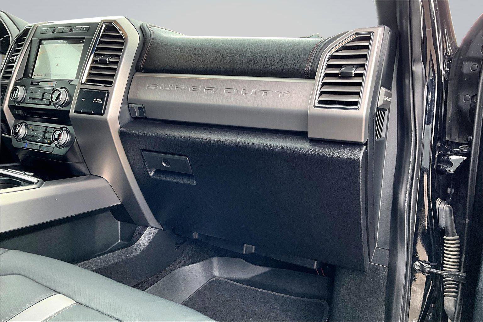 Used 2018 Ford F350 Platinum w/ Platinum Ultimate Package AWD/4WD image 18