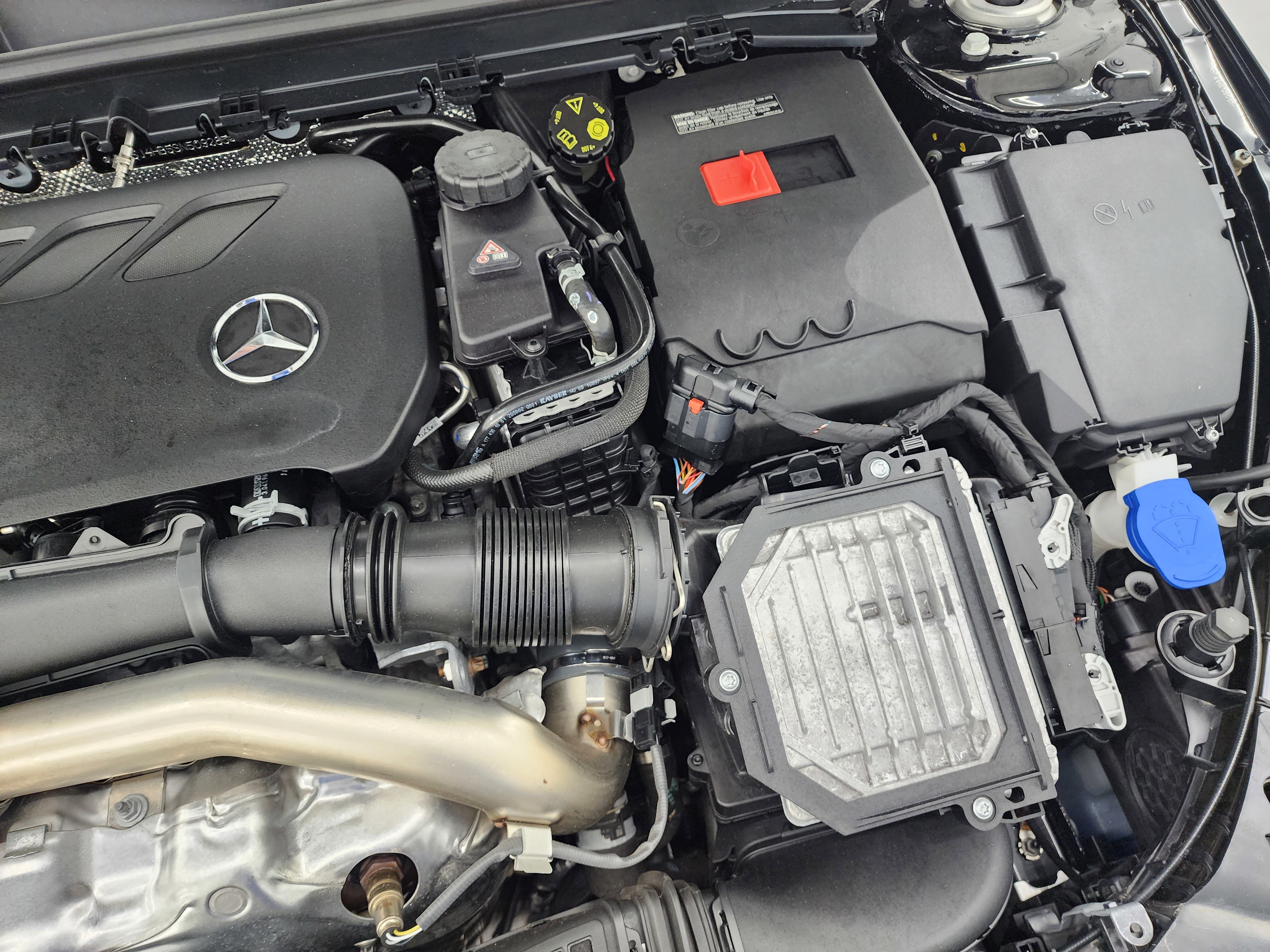 Used 2025 Mercedes-Benz CLA 250 4MATIC image 16