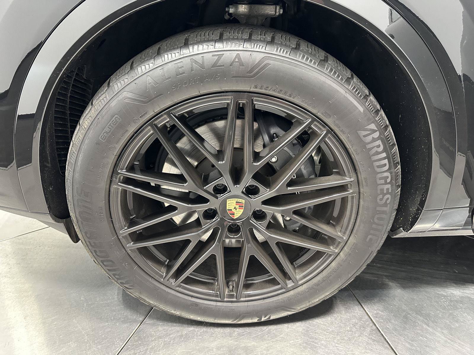 Used 2026 Porsche Cayenne AWD/4WD image 11