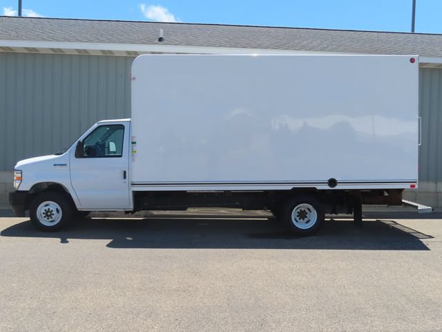 Used 2024 Ford E-450 and Econoline 450 Super Duty RWD image 7