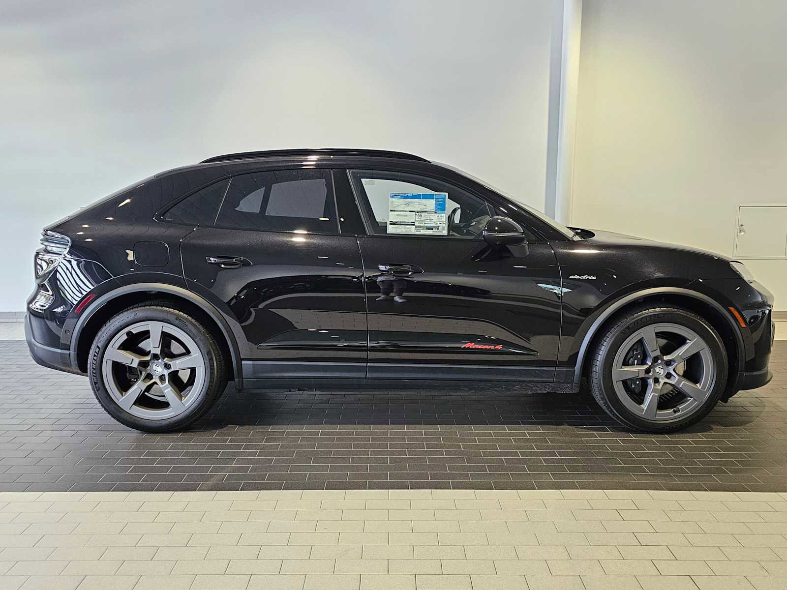 New 2024 Porsche Macan 4 Electric image 8