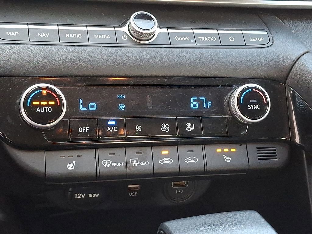 Used 2023 Hyundai Elantra SEL w/ Convenience Package image 17