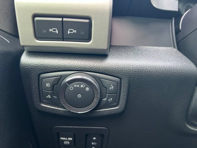 Used 2018 Ford F150 Lariat w/ Equipment Group 502A Luxury AWD/4WD image 27
