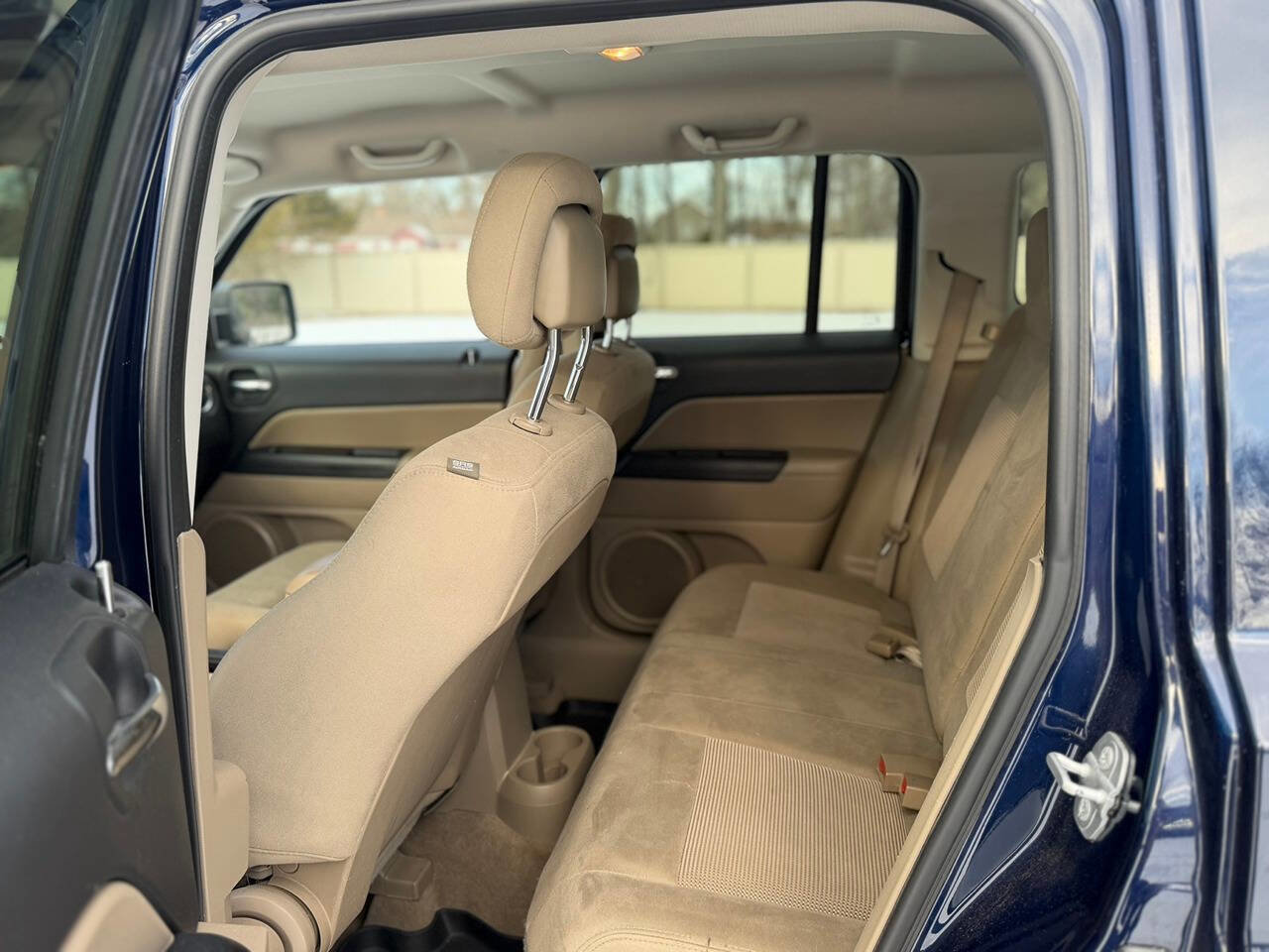 Used 2015 Jeep Patriot Sport w/ Power Value Group AWD/4WD image 12