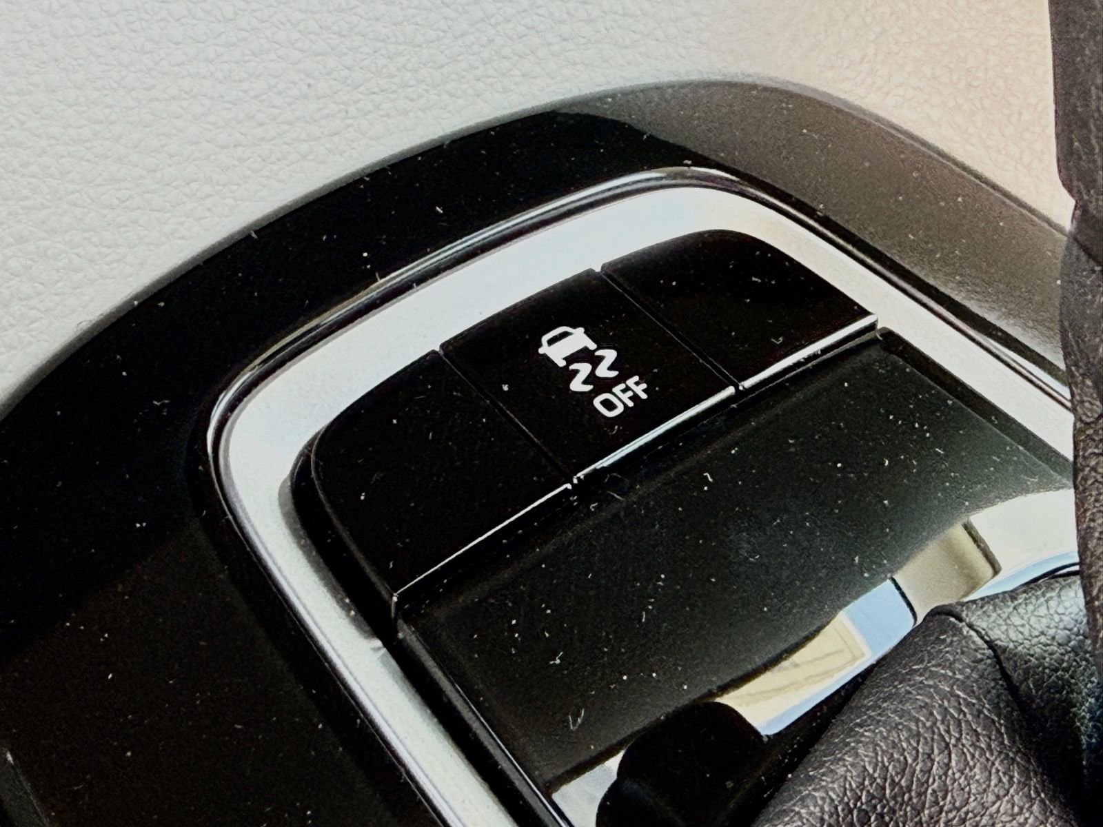 Used 2026 Toyota Corolla LE w/ Carpet Mat Package (TMS) image 33