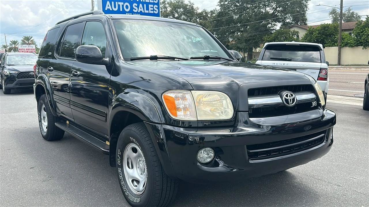 Used 2006 Toyota Sequoia SR5 AWD/4WD image 5