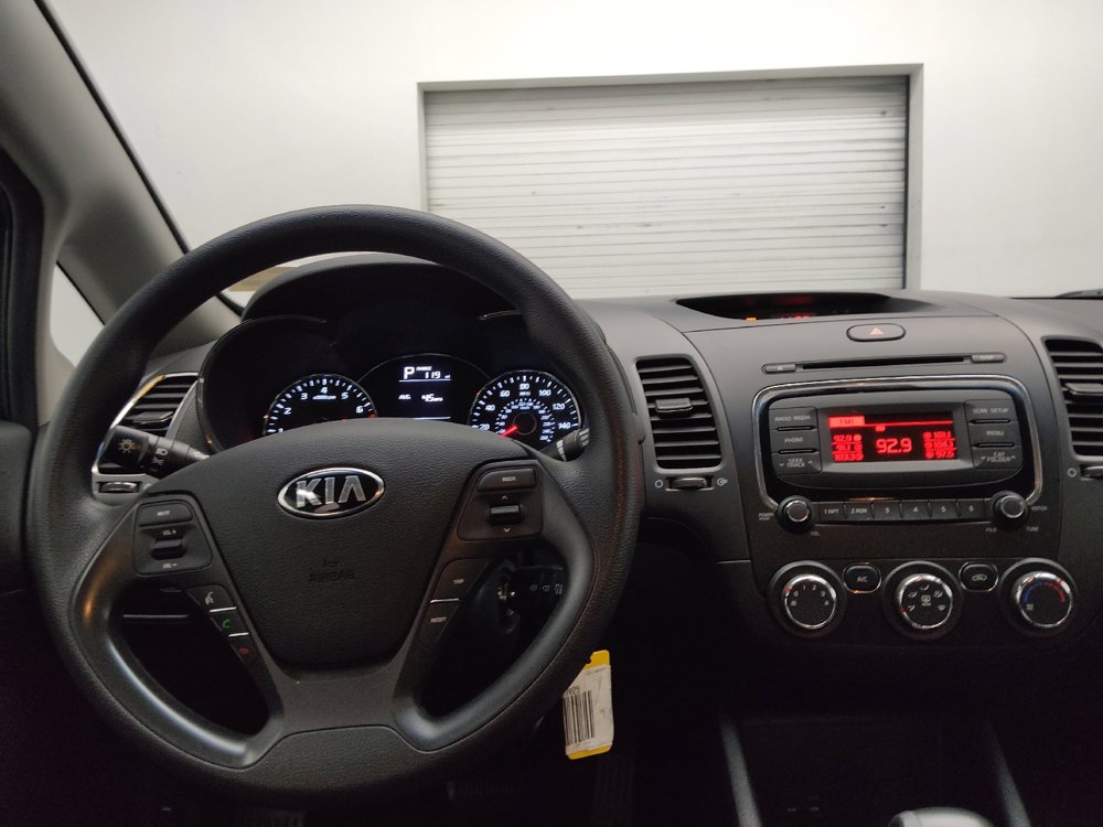 Used 2017 Kia Forte LX FWD image 22