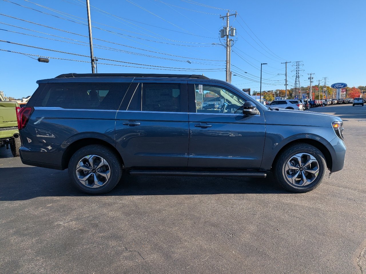 New 2027 Ford Expedition Max Active AWD/4WD image 3