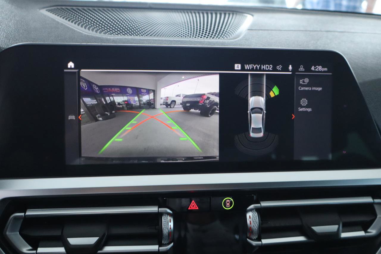 Used 2020 BMW 330i Sedan w/ M Sport Package image 22