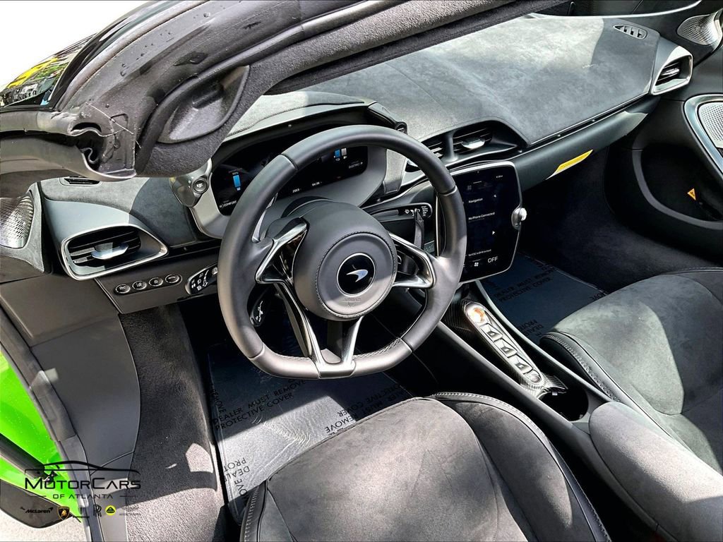 Used 2025 McLaren Artura Spider RWD image 13