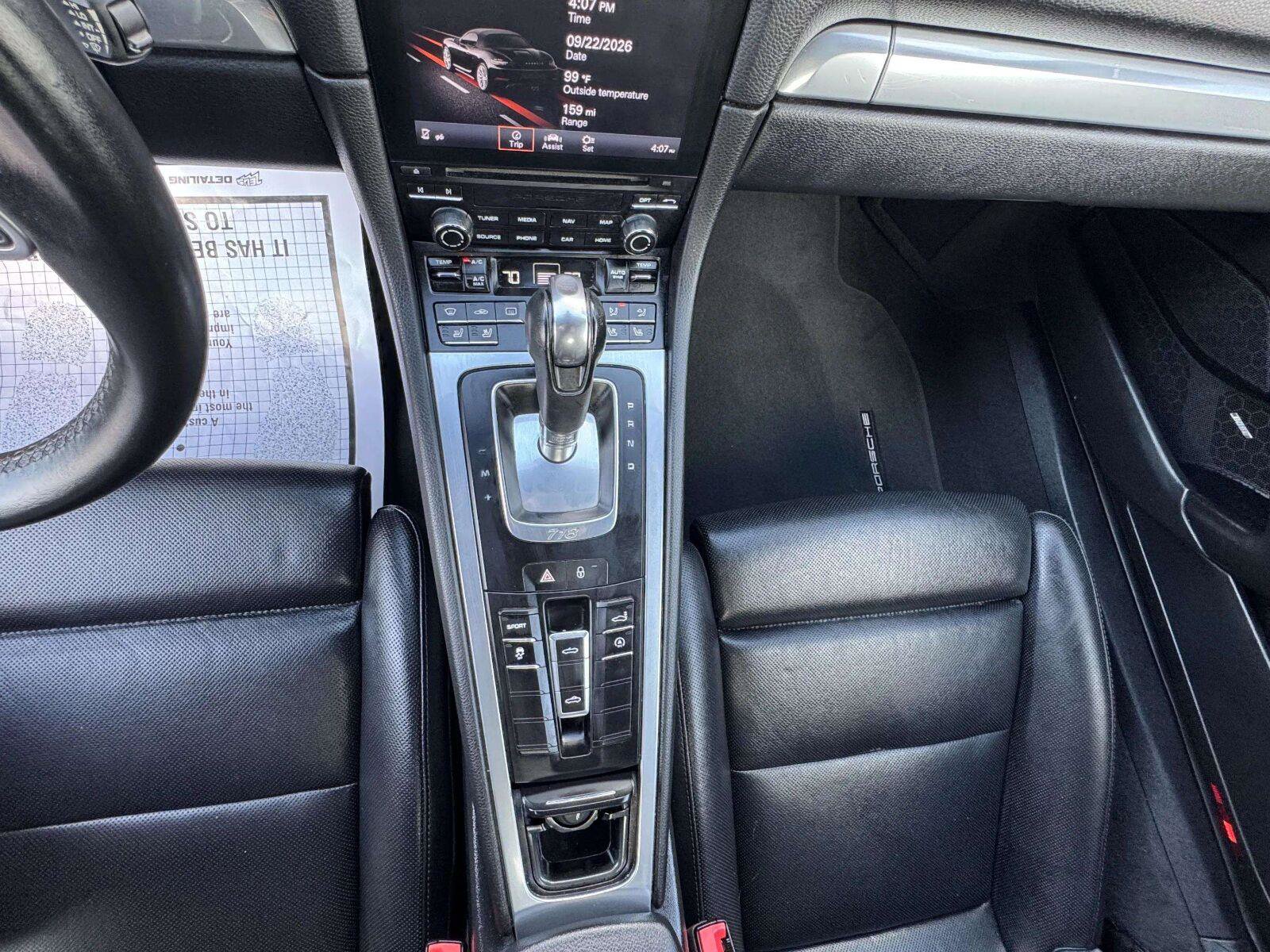 Used 2018 Porsche 718 Boxster RWD image 28