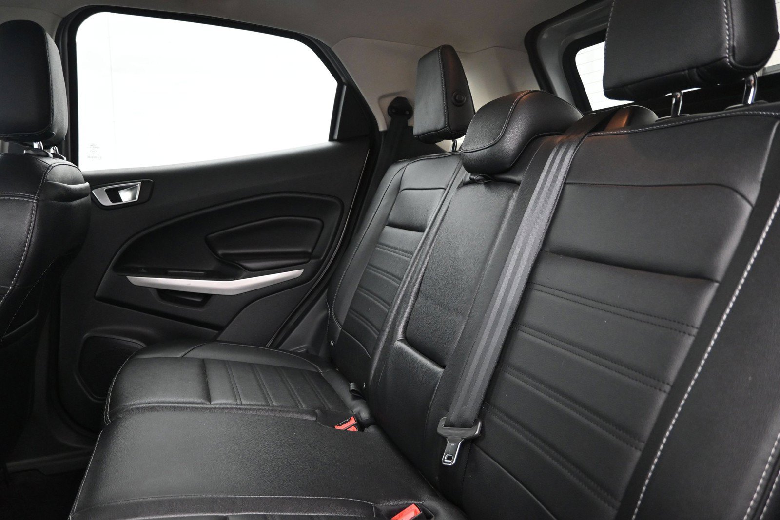 Used 2021 Ford EcoSport Titanium FWD image 21