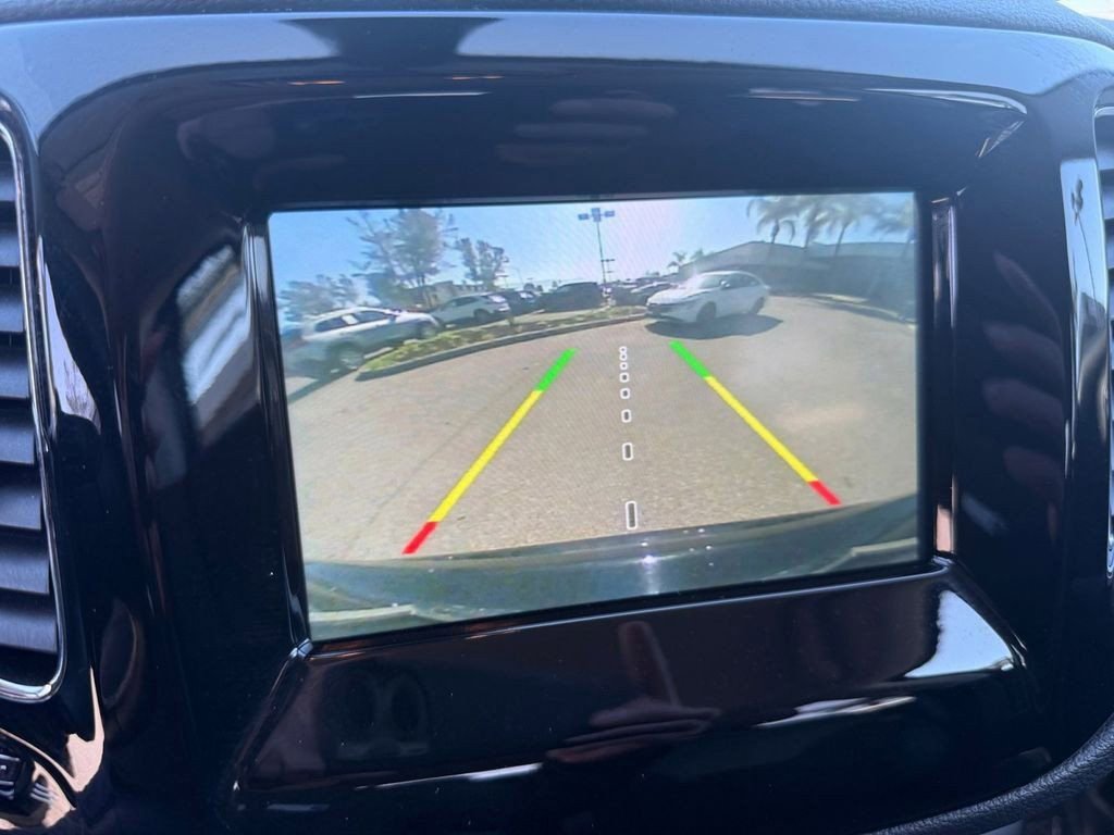 Used 2018 Jeep Compass Latitude w/ Popular Equipment Group image 22