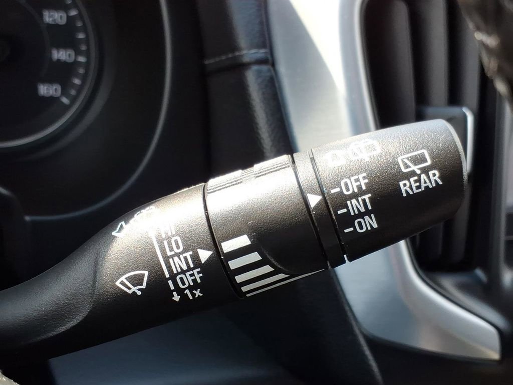 Used 2024 GMC Terrain SLT w/ LPO, Floor Liner Package image 25