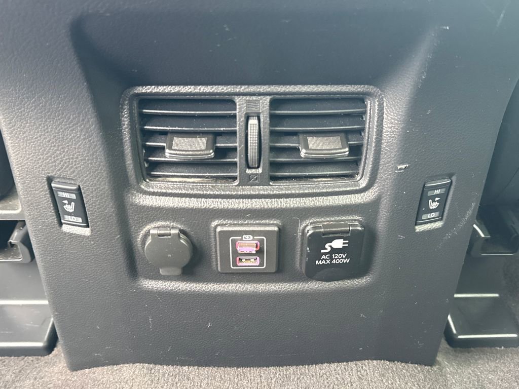 Used 2021 Nissan Titan Platinum Reserve w/ Off Road Protection Package image 31