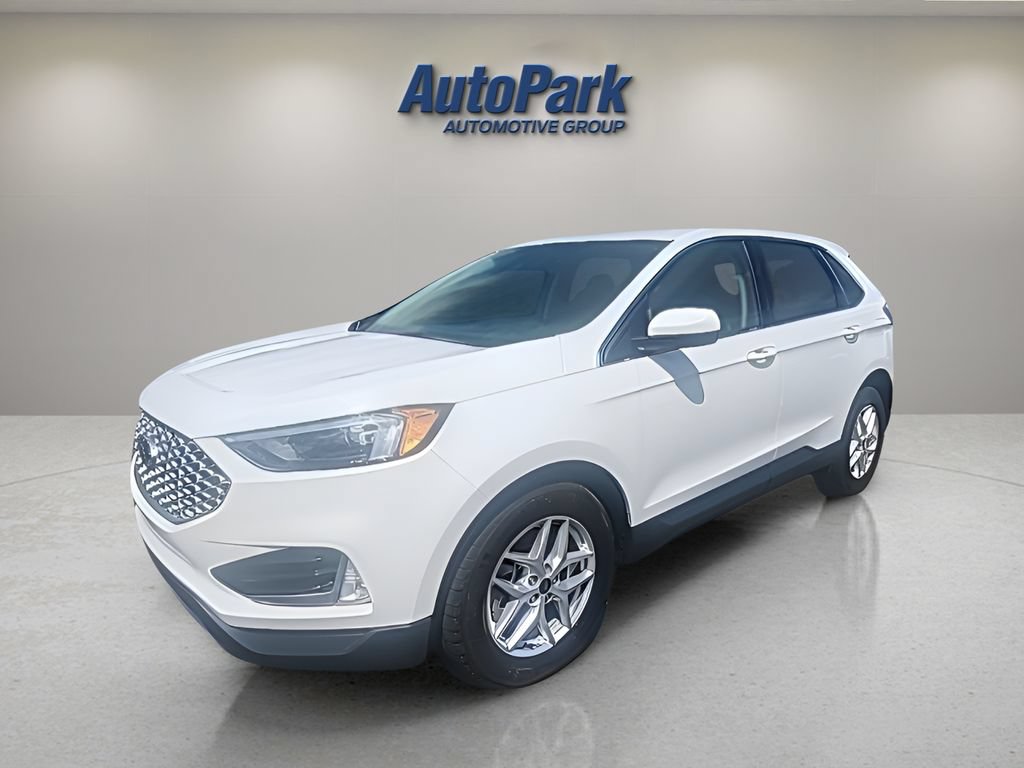 Used 2024 Ford Edge SEL w/ Convenience Package AWD/4WD image 3