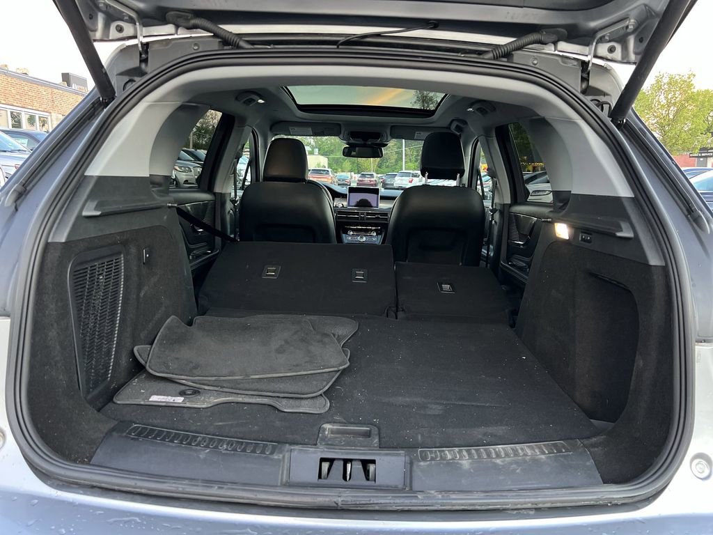 Used 2022 Lincoln Corsair AWD w/ Premium Package image 22