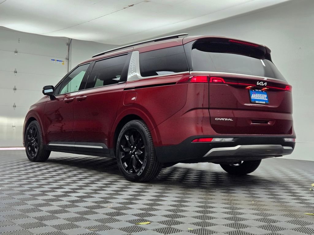 Used 2024 Kia Carnival SX image 13