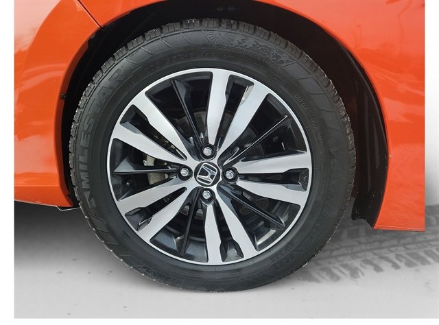 Used 2018 Honda Fit EX image 17