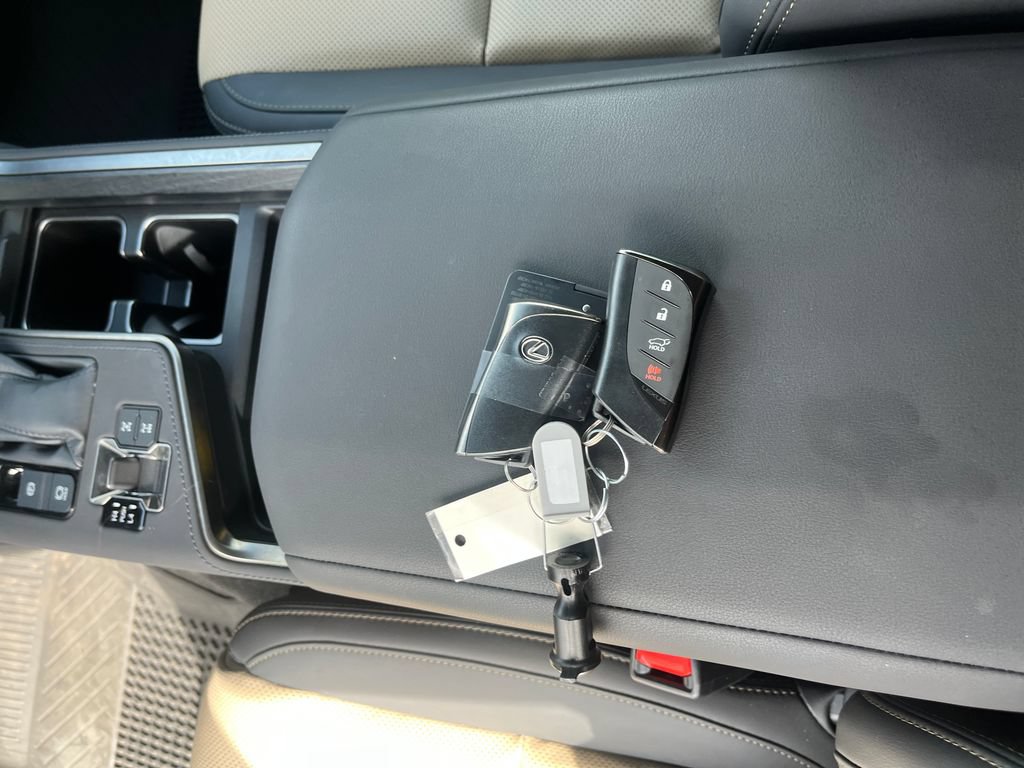 Used 2024 Lexus GX 550 AWD/4WD image 27