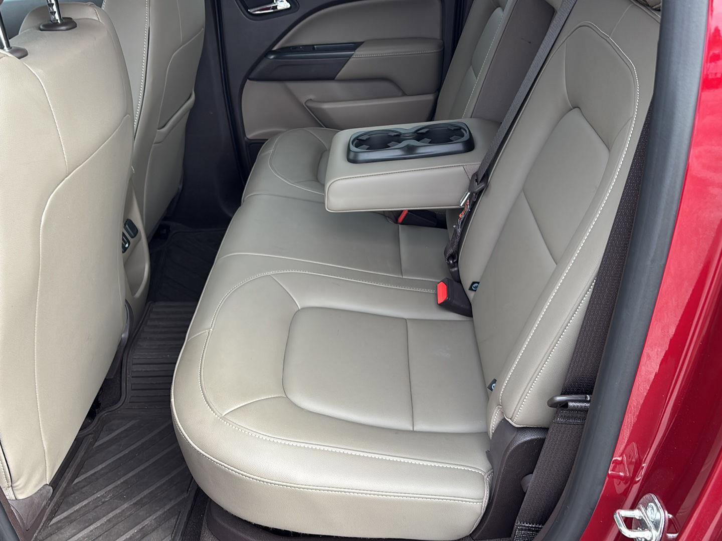 Used 2019 GMC Canyon SLT w/ Driver Alert Package image 15