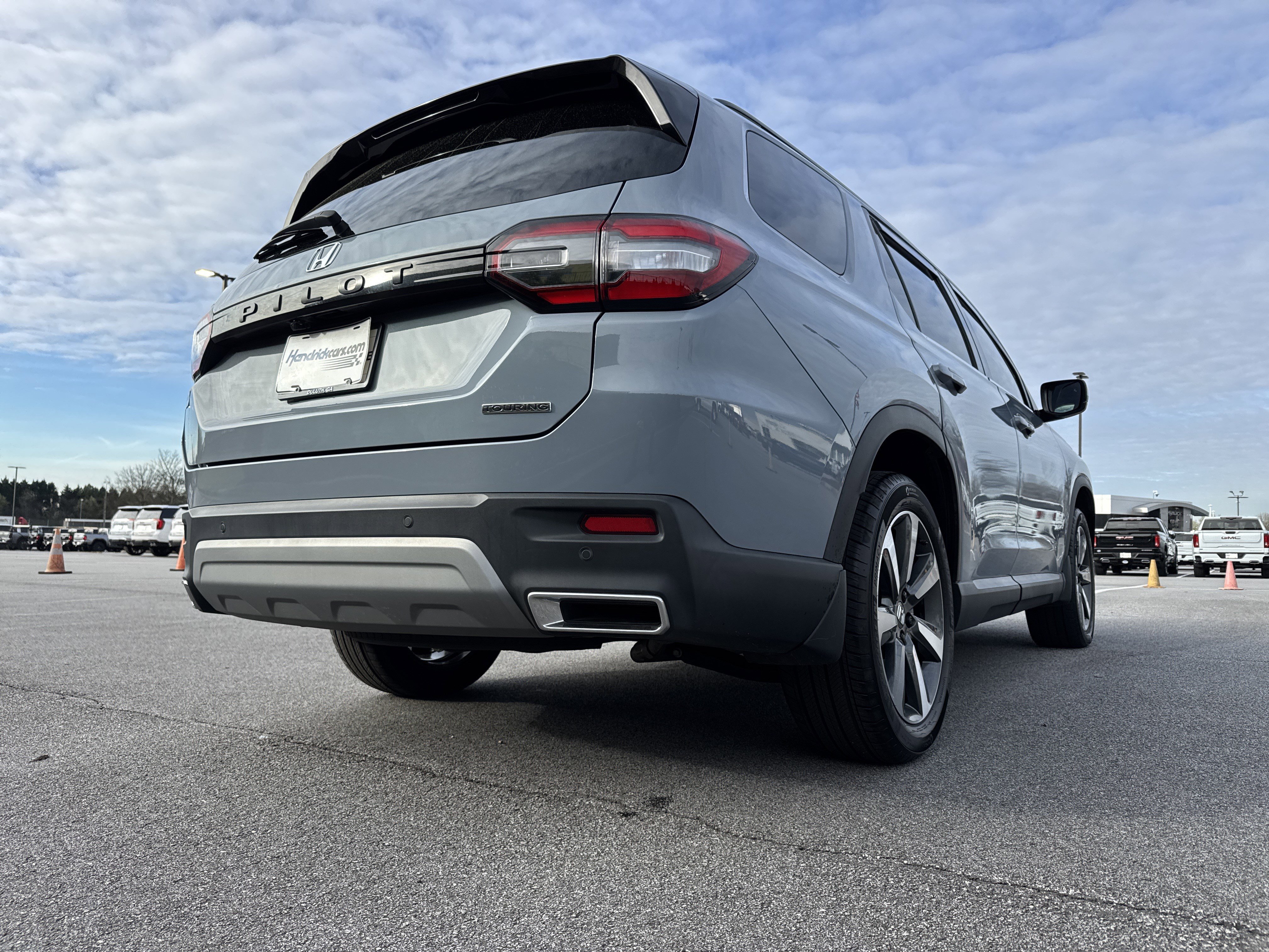 Used 2025 Honda Pilot Touring image 10