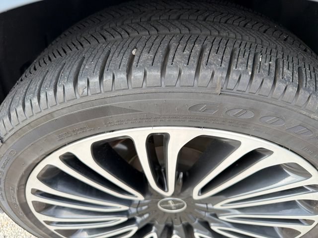 Certified 2025 Lincoln Aviator Black Label AWD/4WD image 33