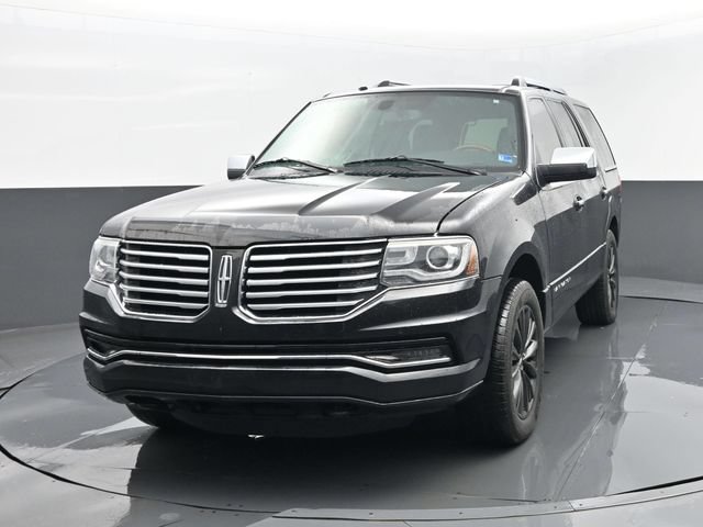 Used 2015 Lincoln Navigator 2WD image 29