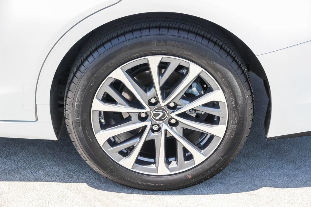 Certified 2023 Lexus ES 350 w/ Accessory Package (Z2) FWD image 12