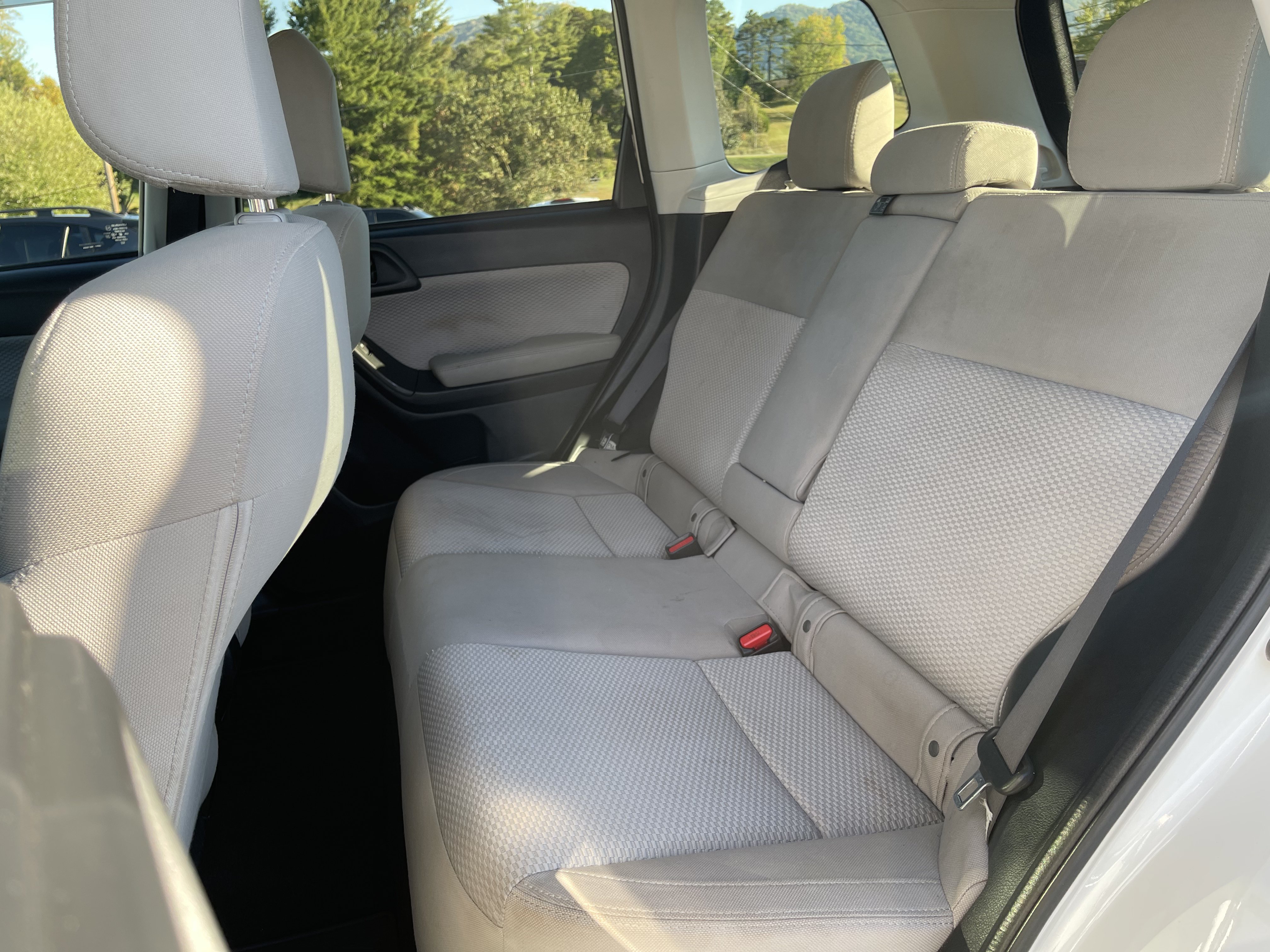 Used 2017 Subaru Forester 2.5i Premium w/ All-Weather Package AWD/4WD image 11