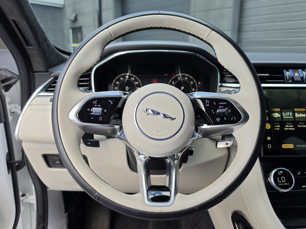 Used 2024 Jaguar F-PACE R-Dynamic S AWD/4WD image 33